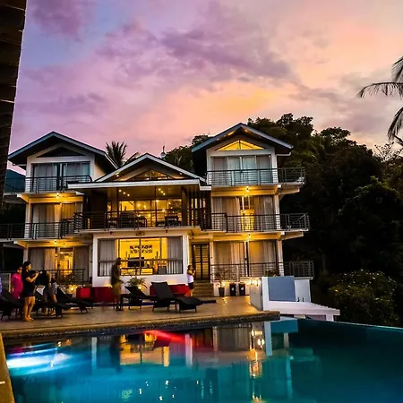 Av Suites Puerto Galera Exterior photo