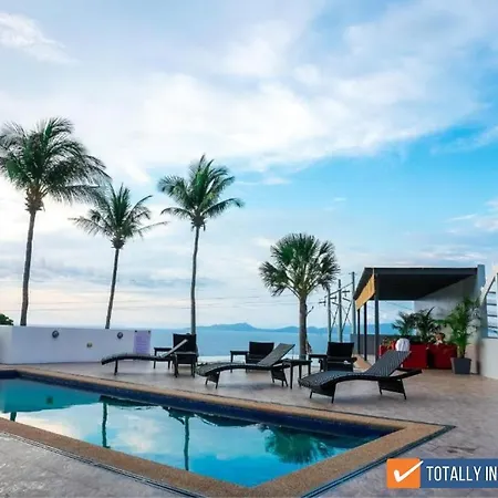 Av Suites Puerto Galera Exterior photo