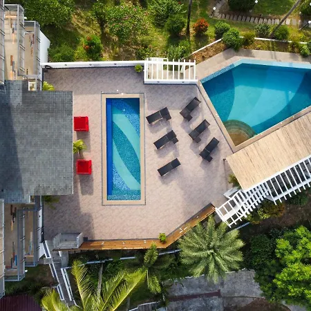 Av Suites Puerto Galera Exterior photo