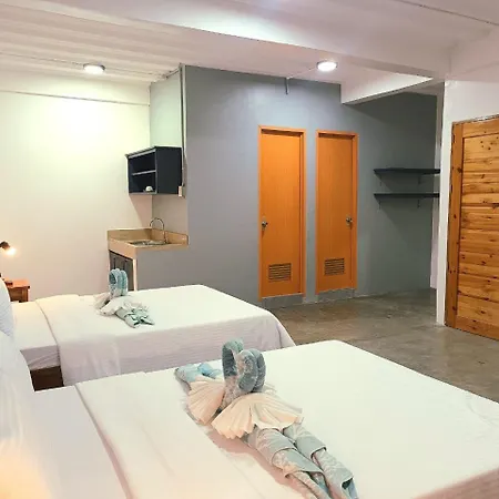 Av Suites Puerto Galera Exterior photo