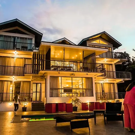Av Suites Puerto Galera Exterior photo