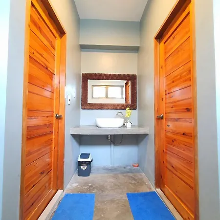 Av Suites Puerto Galera Exterior photo