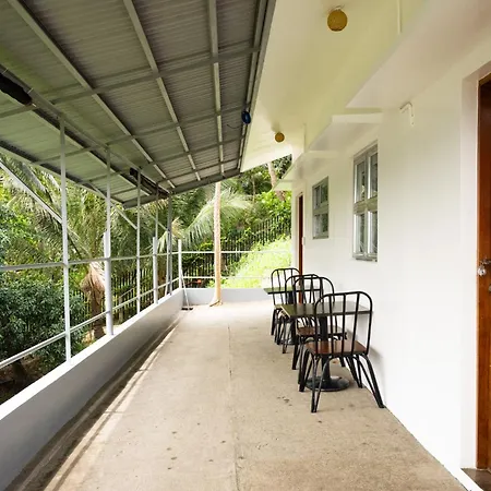 Av Suites Puerto Galera Exterior photo