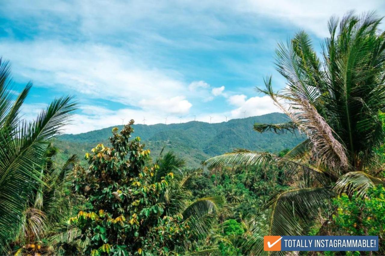 Av Puerto Galera