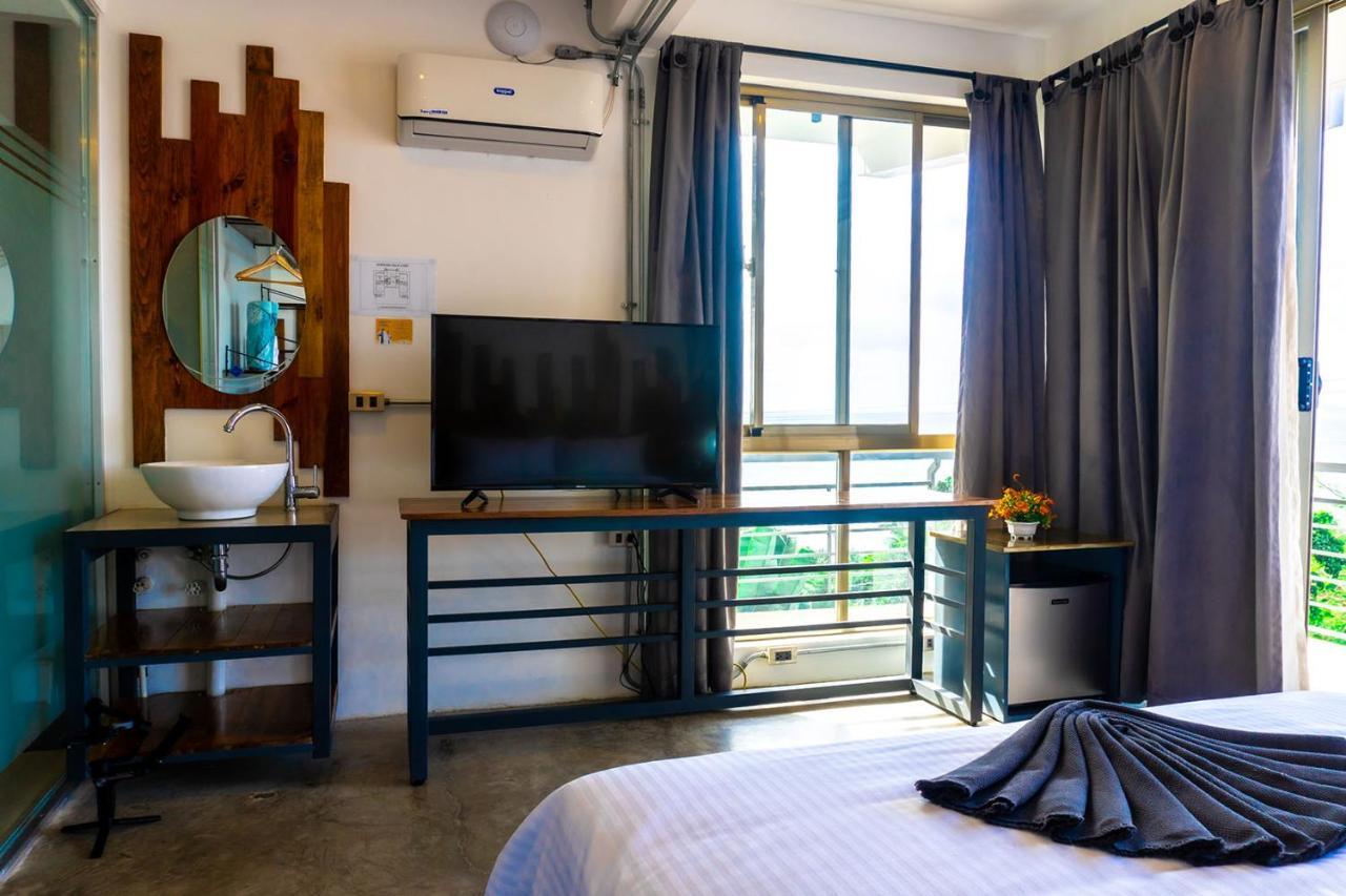 Hotel Av