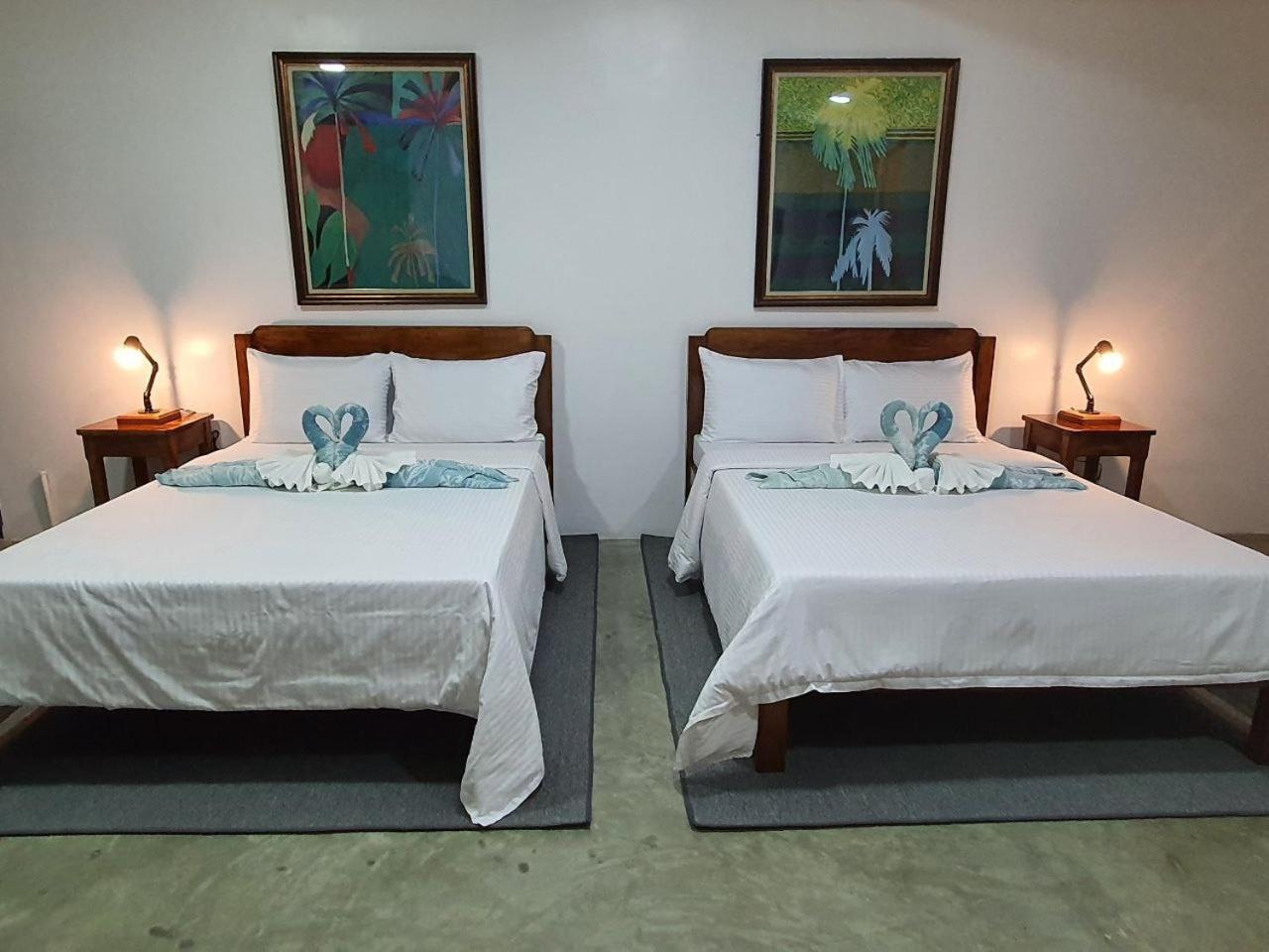 Av Hotel Puerto Galera