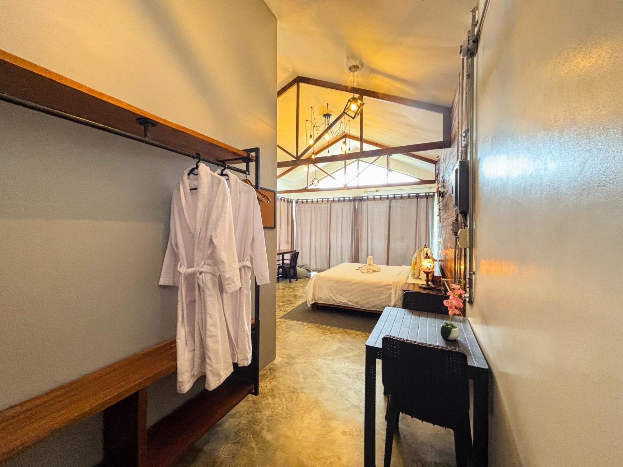 Av Hotel 5*